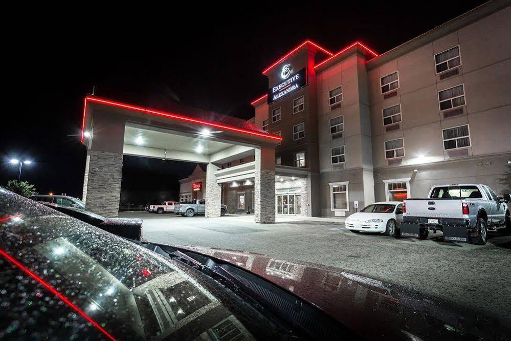 Days Inn & Suites By Wyndham Edmonton Airport Leduc Bagian luar foto
